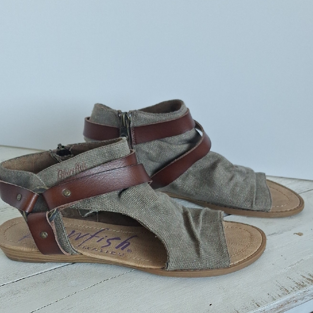 Blowfish Tan and Brown Open-Toe Sandals